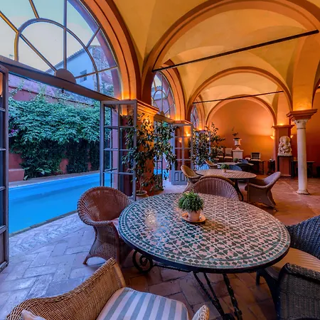 Casa Palacio De Carmona (Seville)