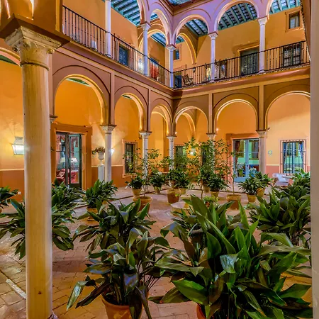 Hotel Casa Palacio De Carmona (Seville)