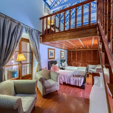 Casa Palacio De 5* Carmona (Seville)