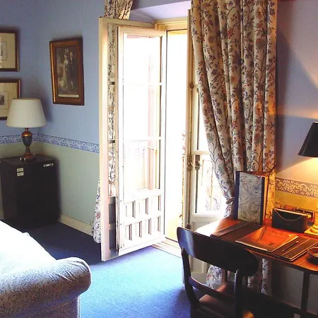 Hotel Casa Palacio De Carmona (Seville)